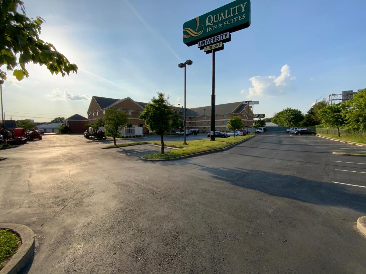 Quality Inn & Suites University-Airport Louisville Exterior photo